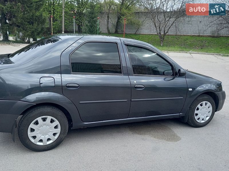 Седан Dacia Logan 2007 в Днепре