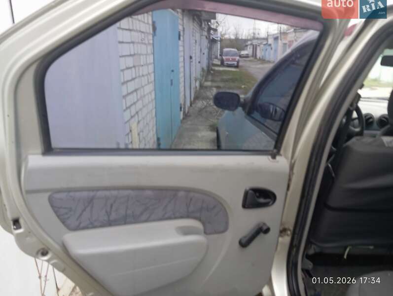 Седан Dacia Logan 2006 в Харькове
