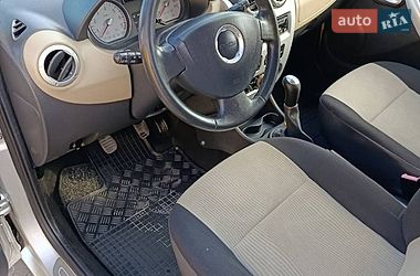Седан Dacia Logan 2010 в Дубно