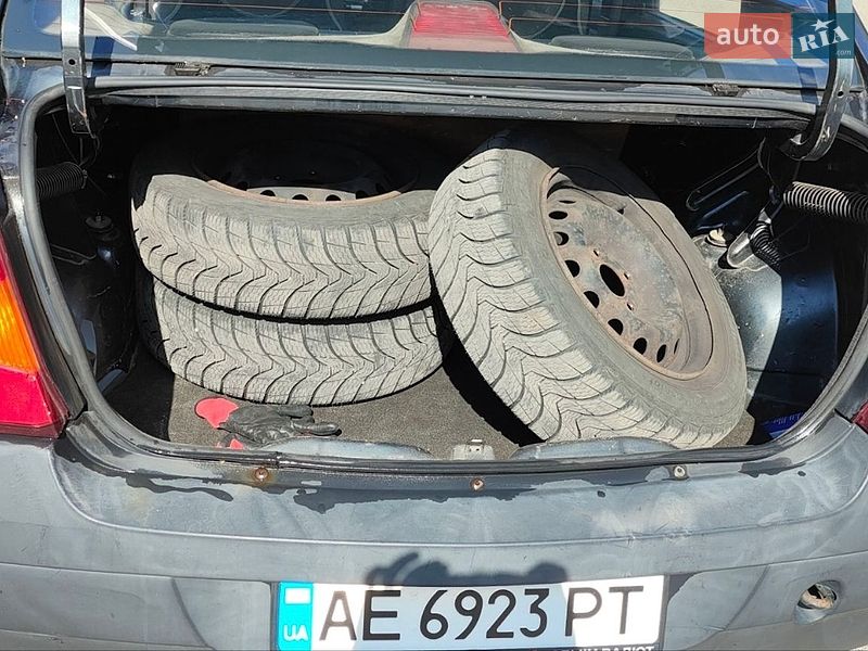 Седан Dacia Logan 2007 в Днепре