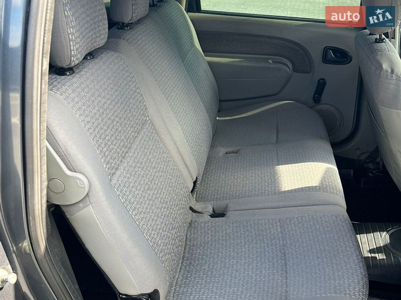 Седан Dacia Logan 2008 в Каменец-Подольском