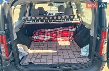 Седан Dacia Logan 2008 в Києві