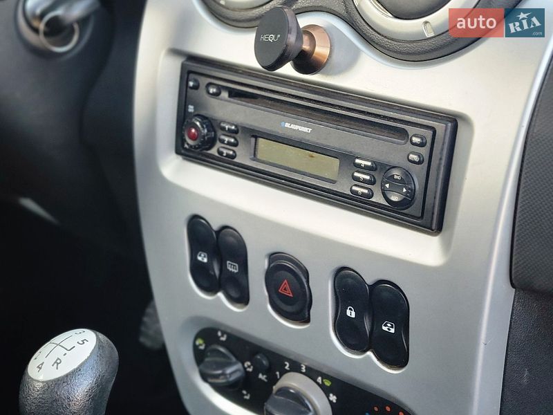 Седан Dacia Logan 2009 в Збараже