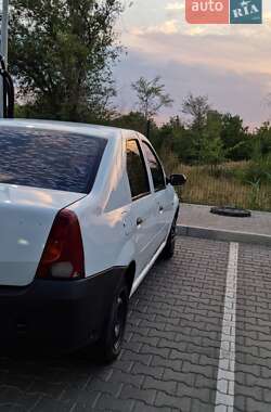 Седан Dacia Logan 2006 в Днепре