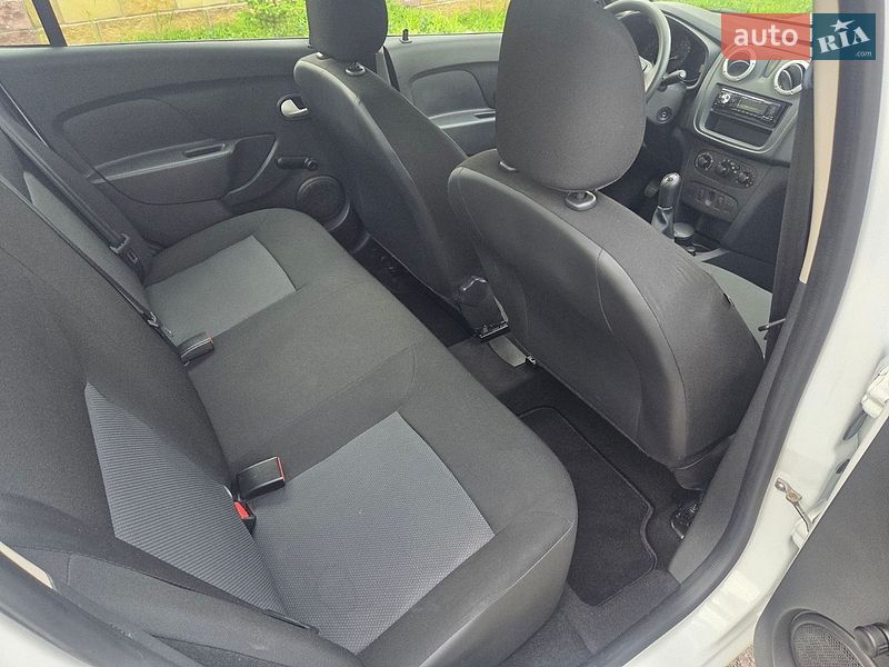 Седан Dacia Logan 2015 в Каменском