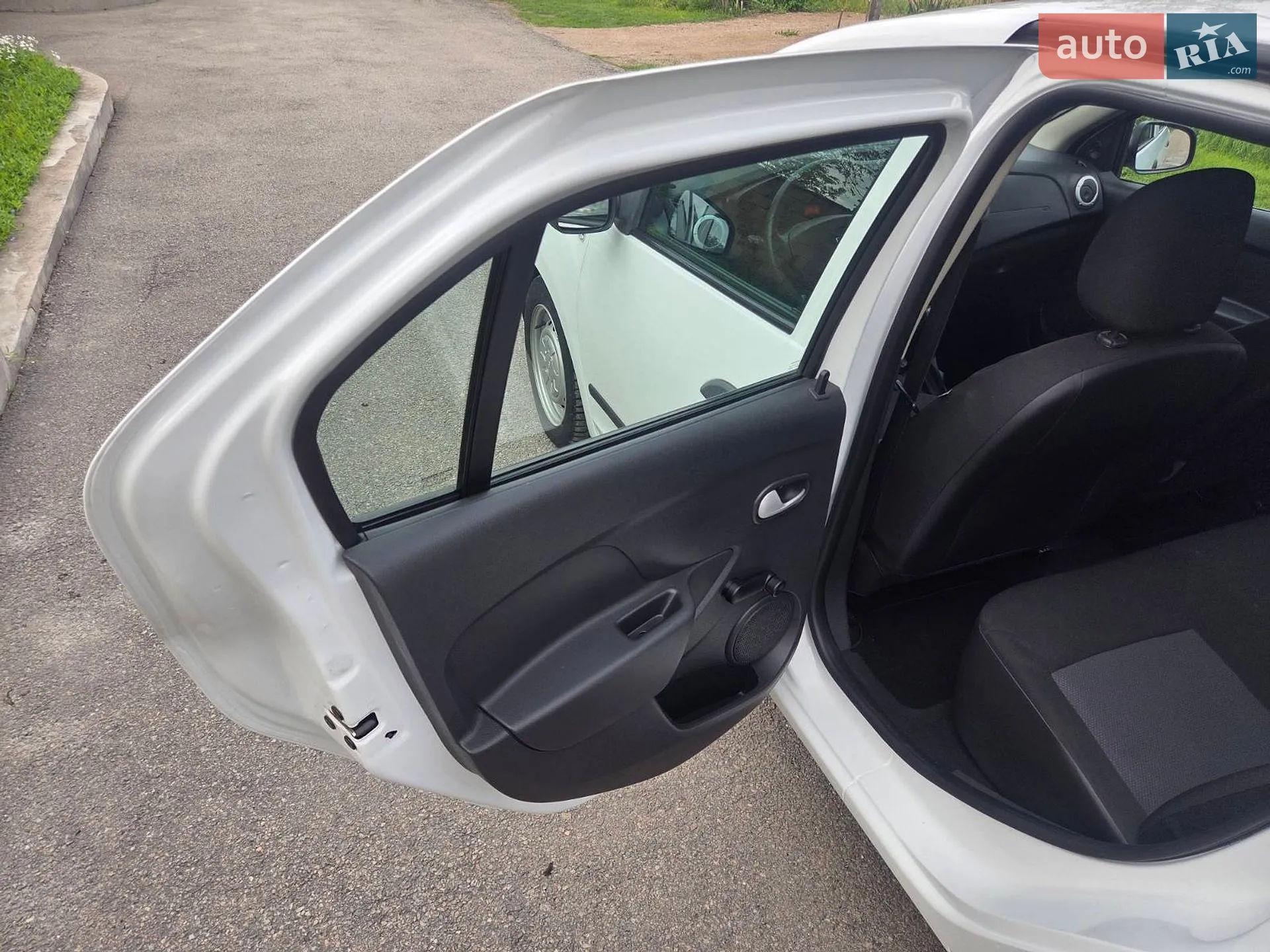 2015 Dacia Logan - мініатюра 19