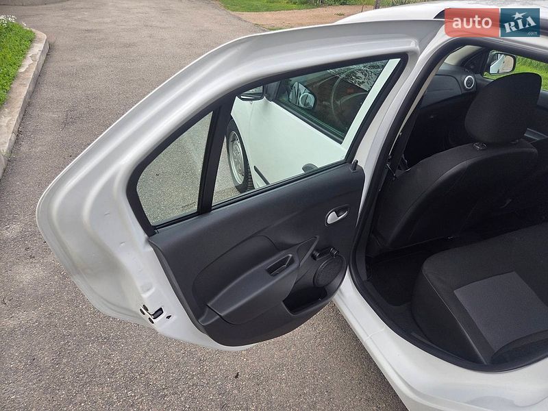 Седан Dacia Logan 2015 в Каменском