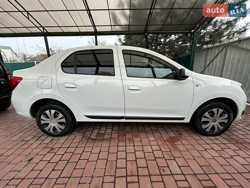 Седан Dacia Logan 2015 в Белой Церкви