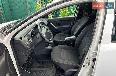 Седан Dacia Logan 2015 в Белой Церкви