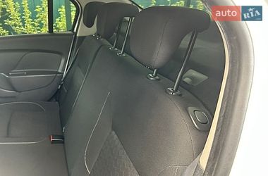 Седан Dacia Logan 2015 в Белой Церкви