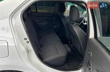 Седан Dacia Logan 2015 в Белой Церкви