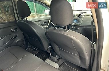 Седан Dacia Logan 2015 в Белой Церкви