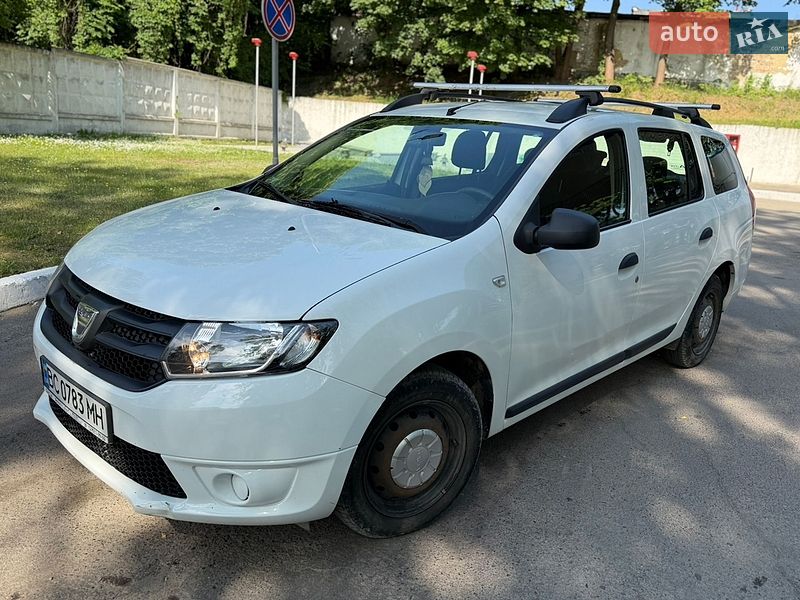 Седан Dacia Logan 2014 в Львове