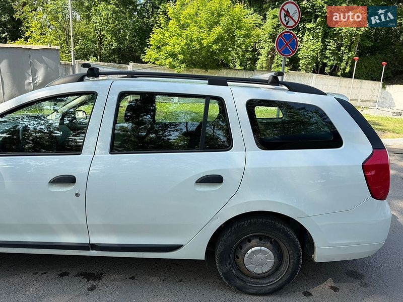 Седан Dacia Logan 2014 в Львове