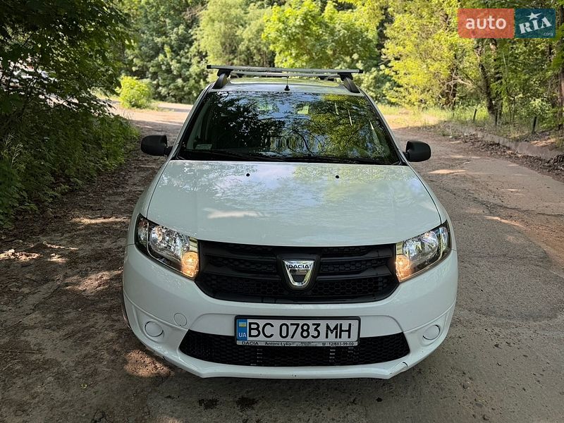Седан Dacia Logan 2014 в Львове