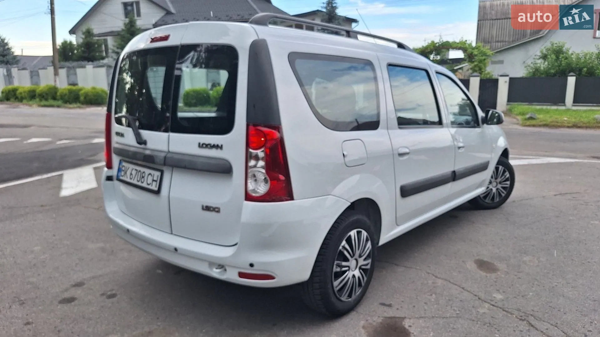 2011 Dacia Logan - мініатюра 25