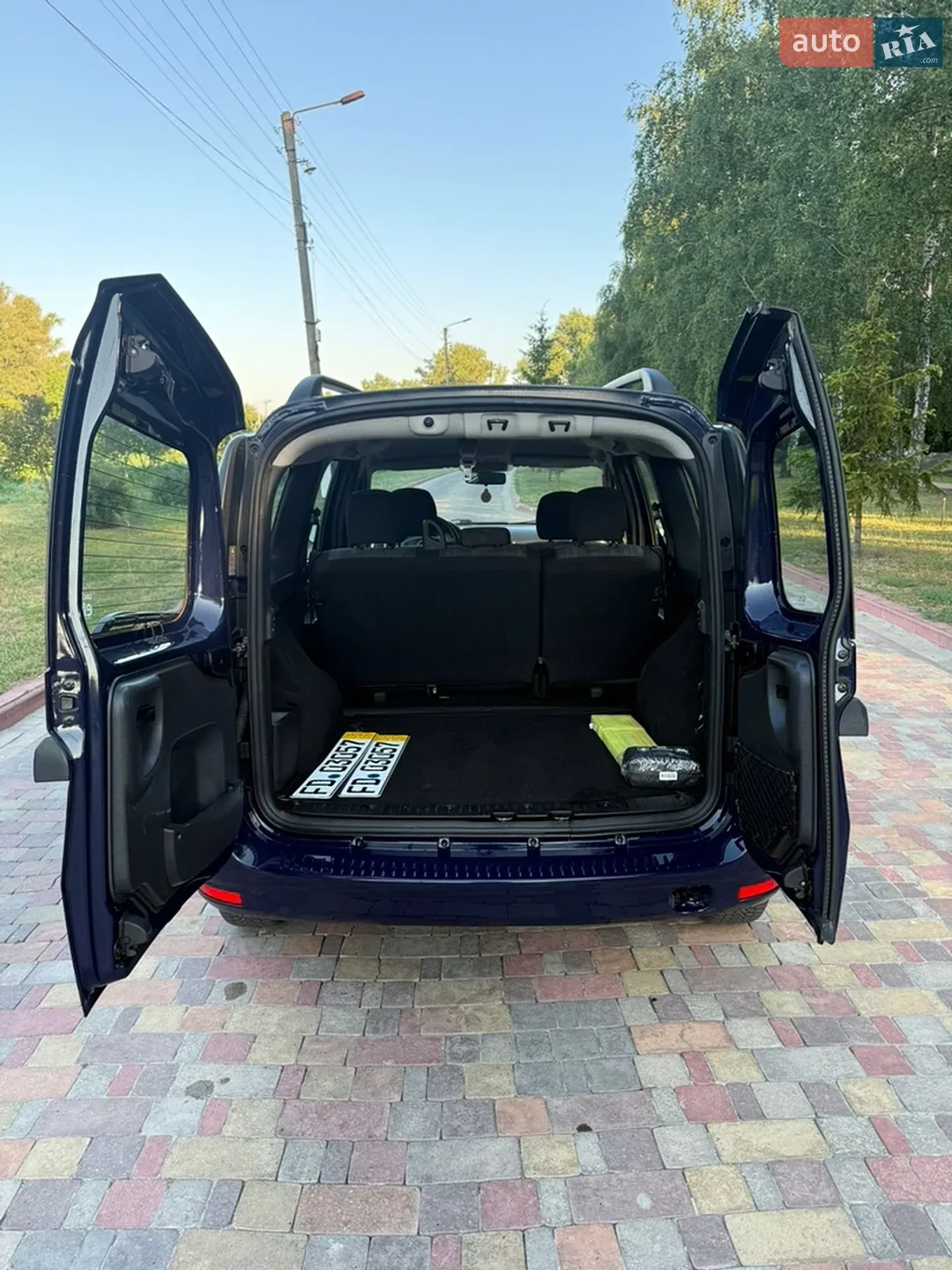 2010 Dacia Logan - мініатюра 13