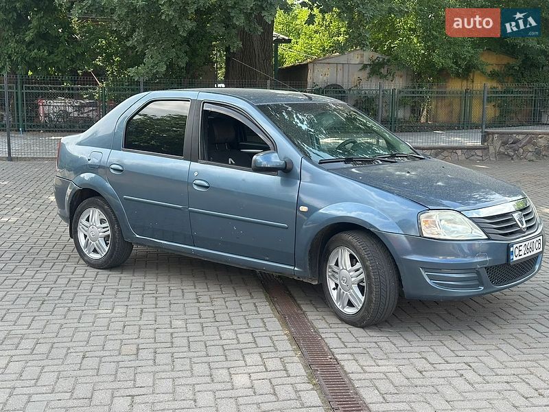 Седан Dacia Logan 2011 в Черновцах