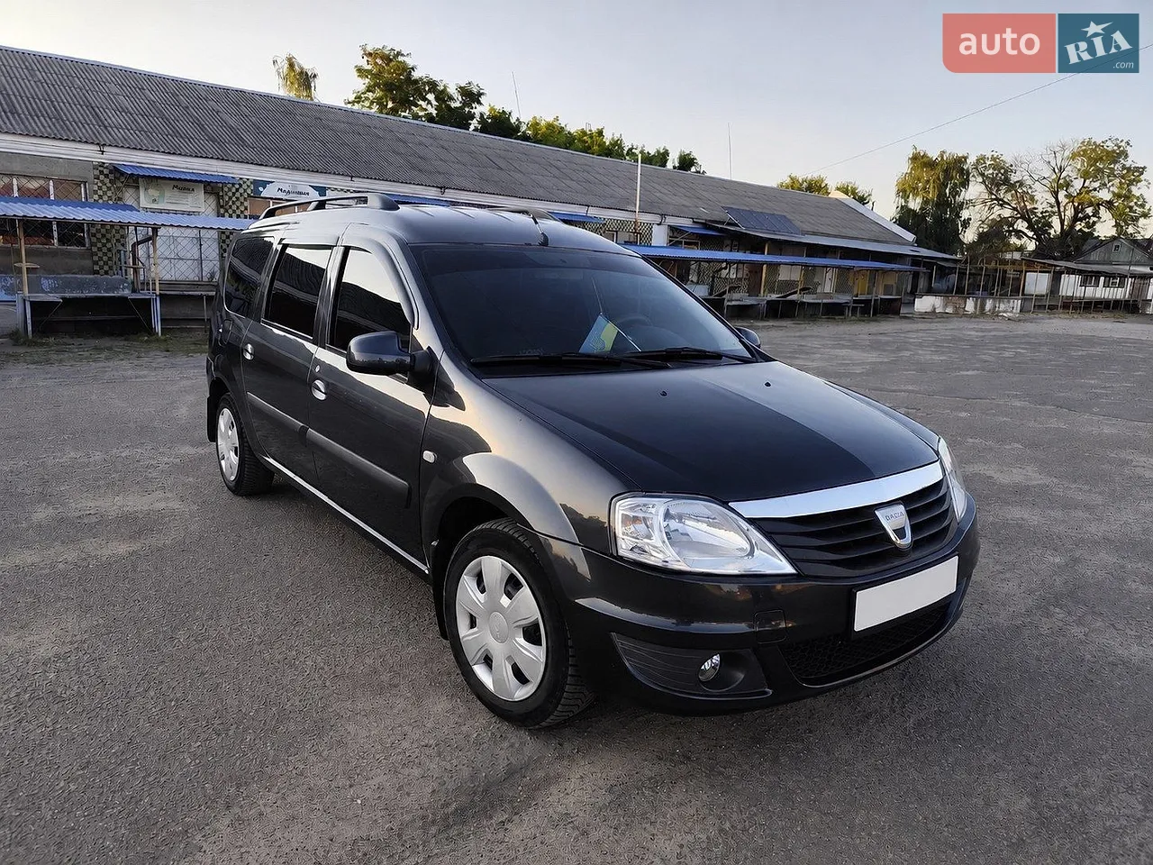 2011 Dacia Logan - мініатюра 16