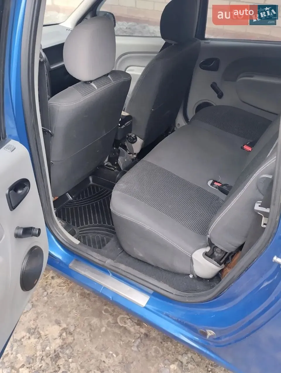 2011 Dacia Logan - мініатюра 7