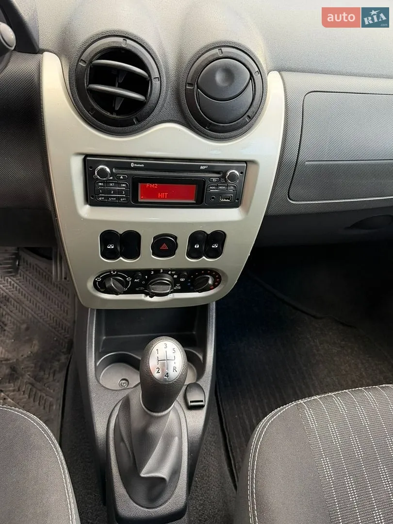 2012 Dacia Logan - мініатюра 7