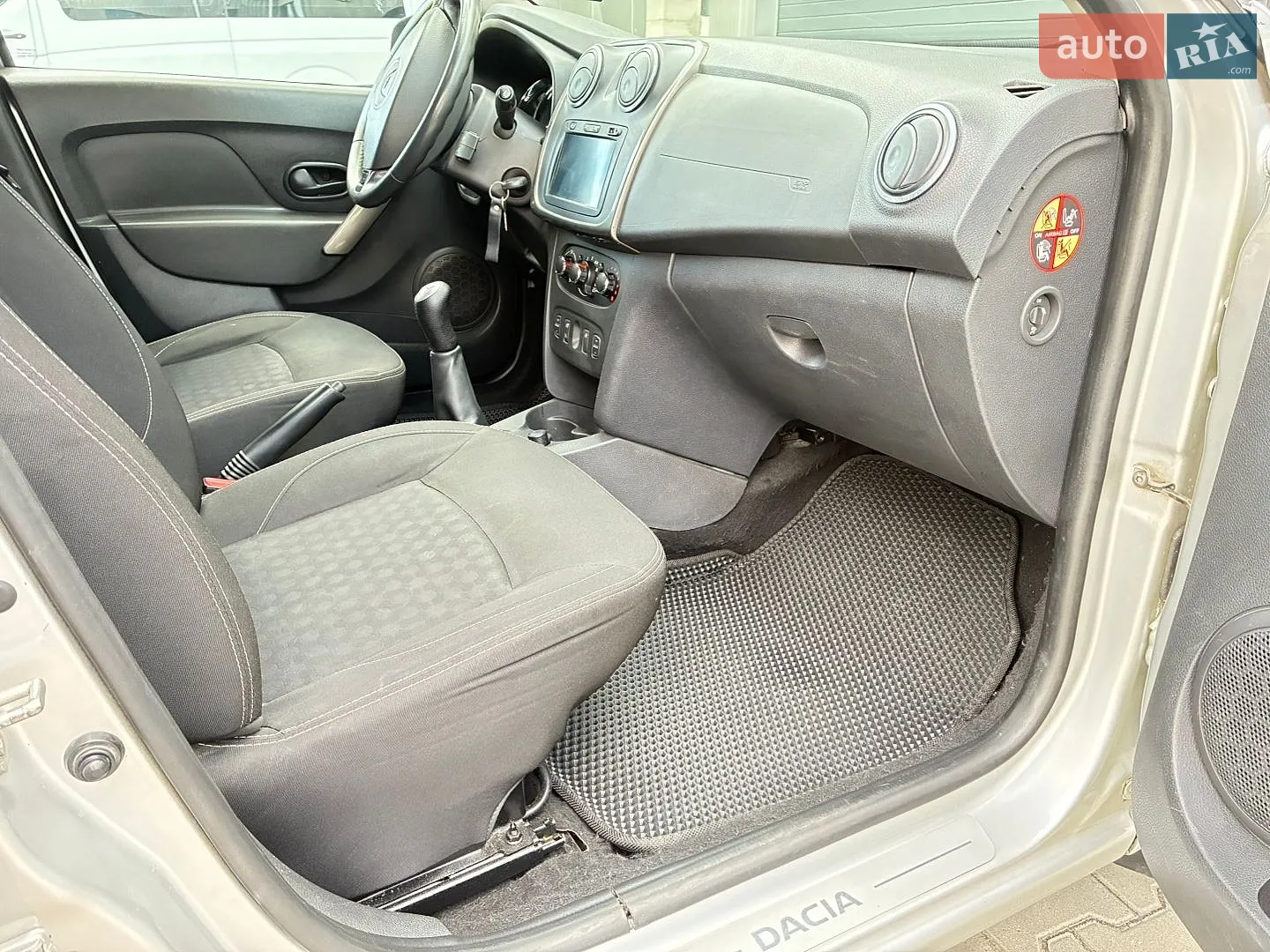 2013 Dacia Logan - мініатюра 6