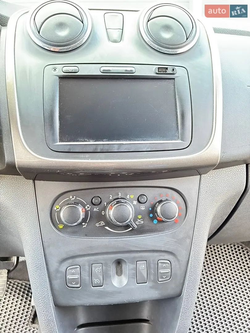 2013 Dacia Logan - мініатюра 8