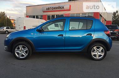 Хэтчбек Dacia Sandero StepWay 2014 в Львове