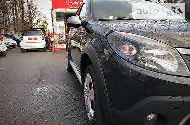Позашляховик / Кросовер Dacia Sandero StepWay 2010 в 