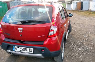 Хэтчбек Dacia Sandero StepWay 2010 в Ивано-Франковске