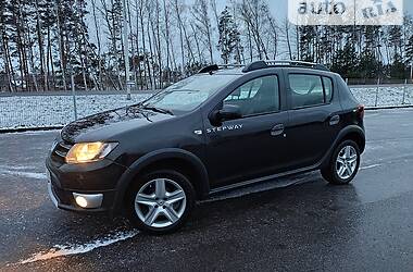 Хэтчбек Dacia Sandero StepWay 2013 в Ковеле