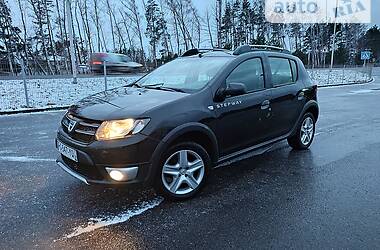 Хэтчбек Dacia Sandero StepWay 2013 в Ковеле