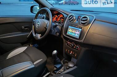 Хэтчбек Dacia Sandero StepWay 2013 в Ковеле