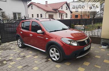 Хэтчбек Dacia Sandero StepWay 2010 в Ивано-Франковске