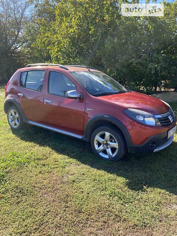 AUTO.RIA Продам Дачія Сандеро Степвей 2010 (BE7736EI) бензин 1.6