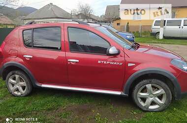 Хэтчбек Dacia Sandero StepWay 2012 в Ужгороде