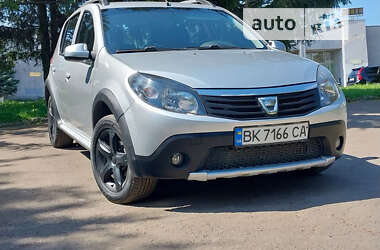 Позашляховик / Кросовер Dacia Sandero StepWay 2012 в Рівному