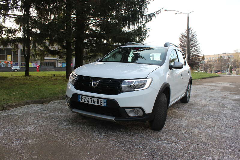 Позашляховик / Кросовер Dacia Sandero StepWay 2018 в Рівному