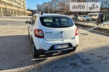 Внедорожник / Кроссовер Dacia Sandero StepWay 2016 в Хмельницком