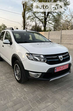 Позашляховик / Кросовер Dacia Sandero StepWay 2016 в Житомирі