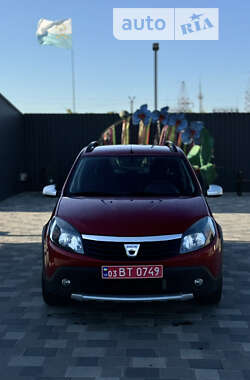 Внедорожник / Кроссовер Dacia Sandero StepWay 2012 в Полтаве