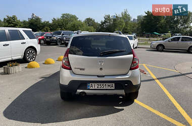 Внедорожник / Кроссовер Dacia Sandero StepWay 2010 в 