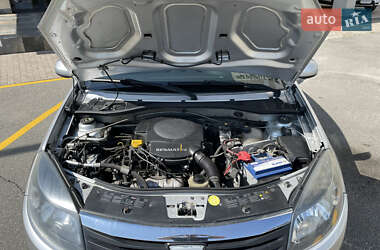 Внедорожник / Кроссовер Dacia Sandero StepWay 2010 в 