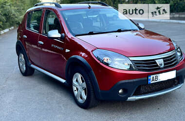 Внедорожник / Кроссовер Dacia Sandero StepWay 2012 в Виннице