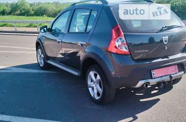 Внедорожник / Кроссовер Dacia Sandero StepWay 2011 в Ковеле