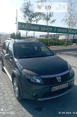 Позашляховик / Кросовер Dacia Sandero StepWay 2010 в Дрогобичі