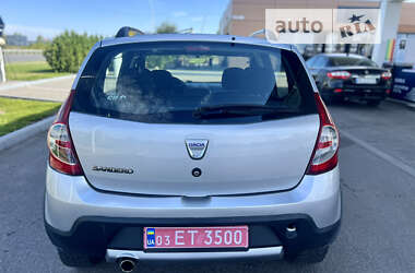 Позашляховик / Кросовер Dacia Sandero StepWay 2012 в Дніпрі