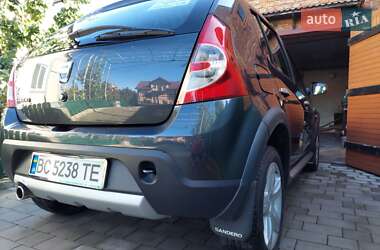 Позашляховик / Кросовер Dacia Sandero StepWay 2011 в Львові