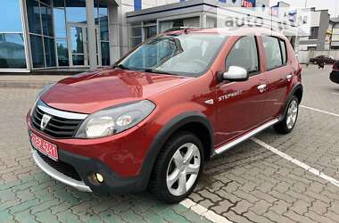 Позашляховик / Кросовер Dacia Sandero StepWay 2010 в Глобиному