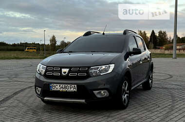 Позашляховик / Кросовер Dacia Sandero StepWay 2018 в Львові